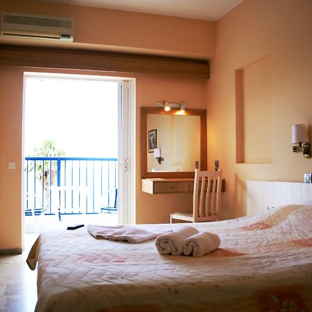 Hotel Golden Sun 피니코운타 외부 사진