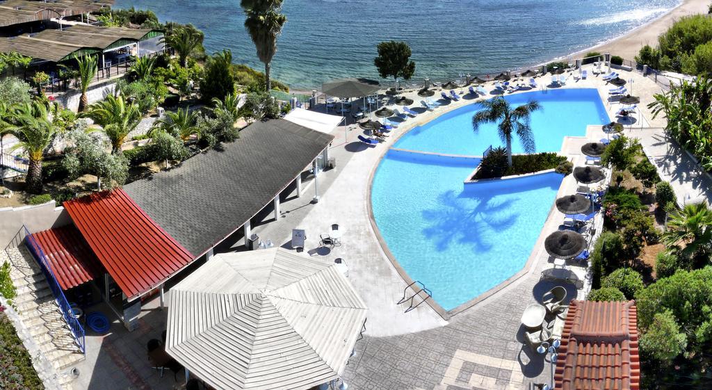 Hotel Golden Sun 피니코운타 외부 사진