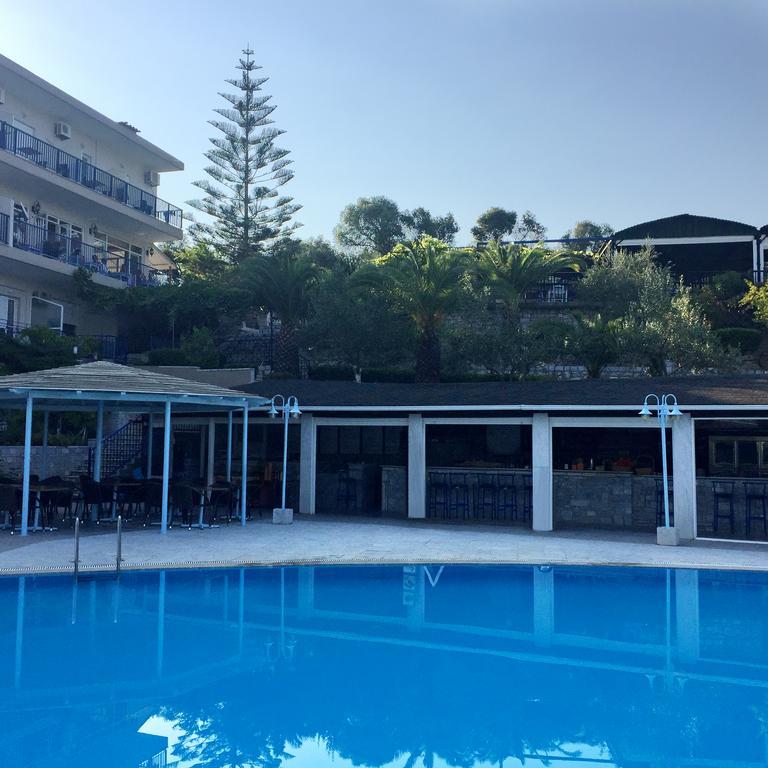 Hotel Golden Sun 피니코운타 외부 사진